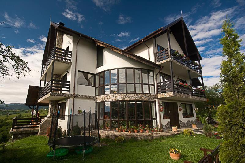 Pensiunea Casa Boiereasca Peştera Kültér fotó